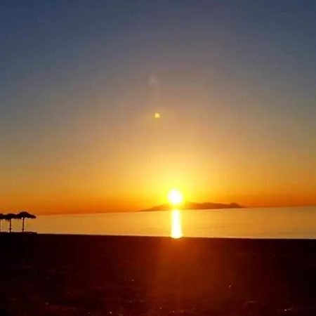 Etoile * Perissa (Santorini)